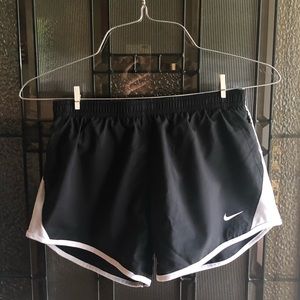 Black nike shorts